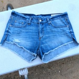 Anthropologie Rag & Bone Chesapeake Distressed Five-Pocket Denim Shortsb